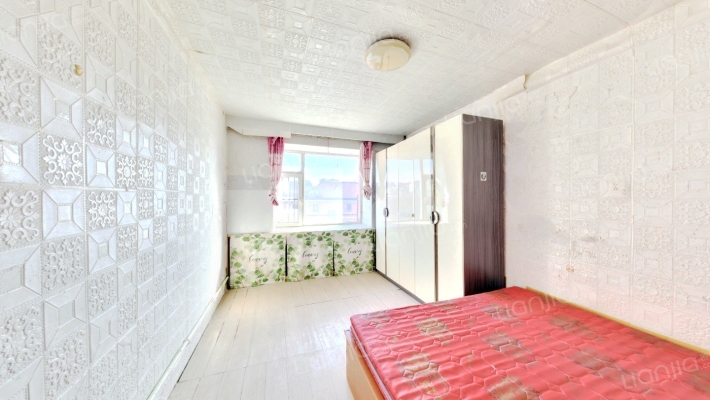 电信宿舍二手房实景图