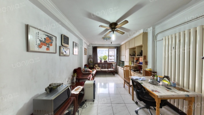 环友里二手房实景图