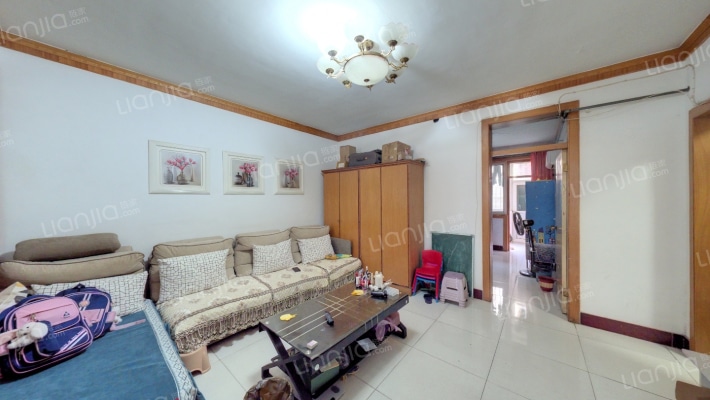 人民路153号院二手房实景图