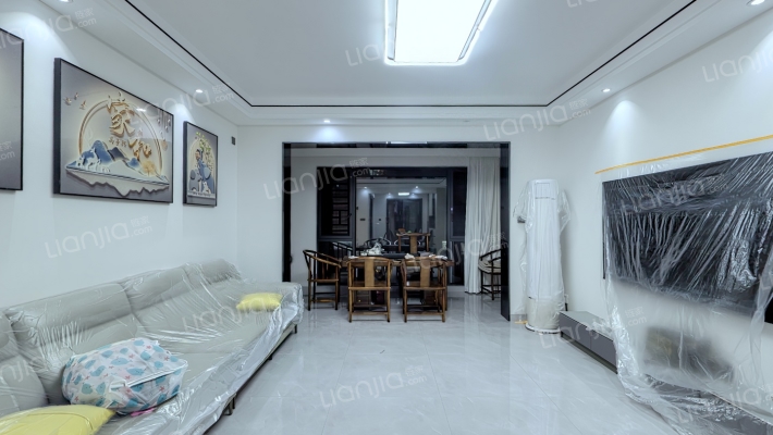 世茂璀璨滨江二手房实景图