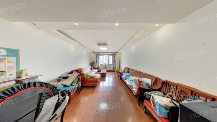 新泉大厦二手房实景图