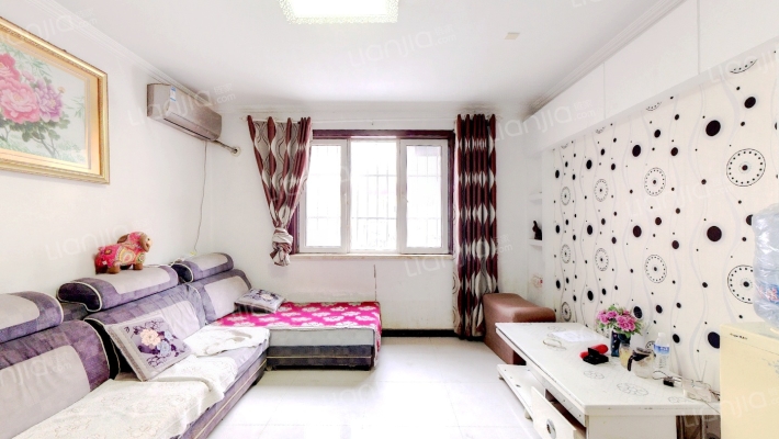 华阳路上电梯楼，精装修，房本满二-客厅