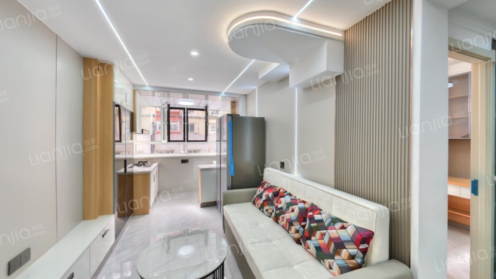 晓春社区二手房实景图