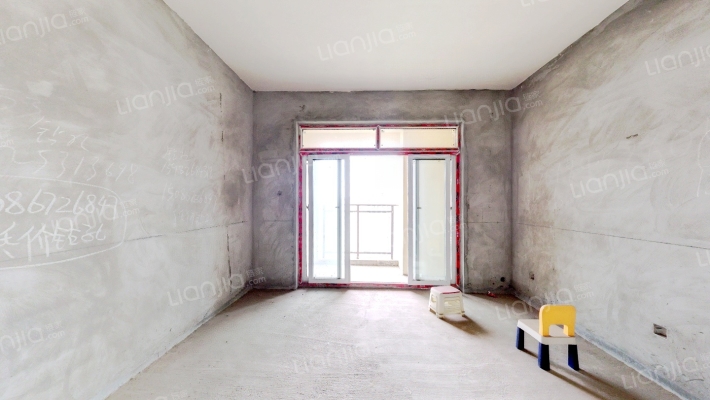 荧鸿艾坪山1号二手房实景图