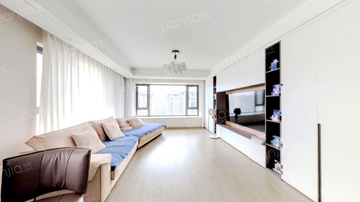 万科翡翠华章二手房实景图