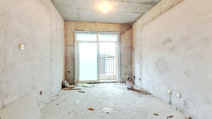 龙天名俊二手房实景图