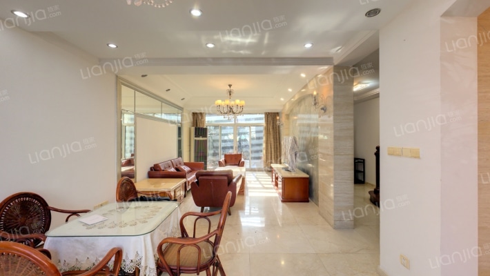 康桥半岛五期二手房实景图