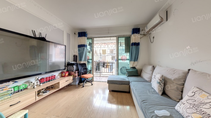 盈翠家园二手房实景图