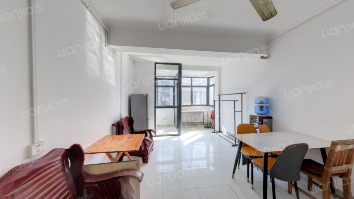 阜王路建行家属院二手房实景图