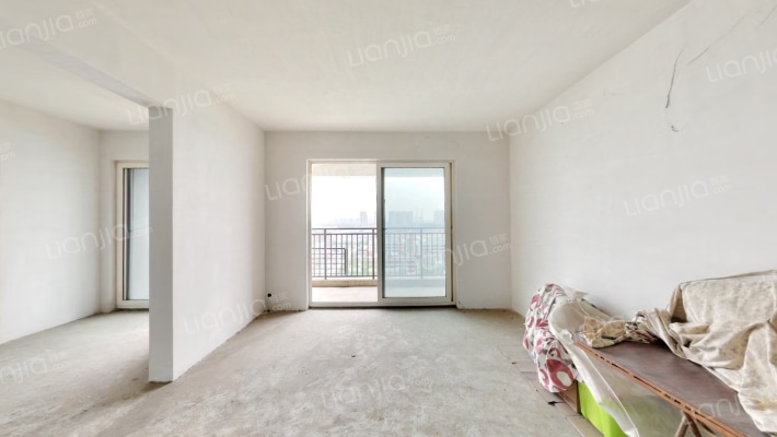 欧亚达云台二手房实景图