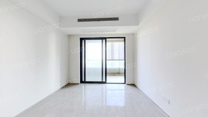 融创滨海度假城二手房实景图