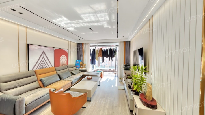 爱博三村二手房实景图