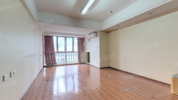 天鹅湖万达广场二手房实景图