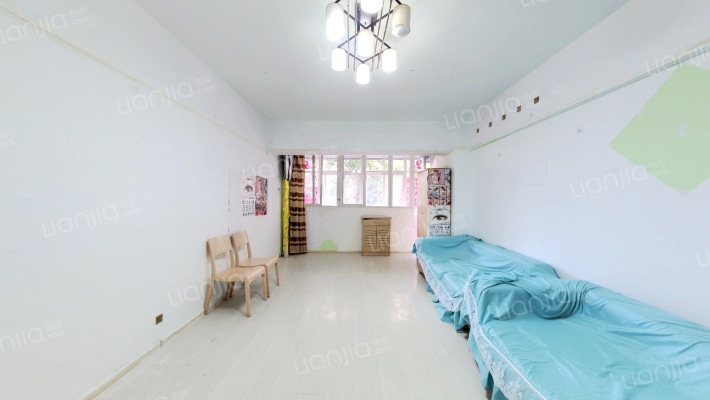 创意英国国际公寓二手房实景图