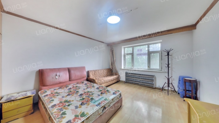 轻铁湖西花园二手房实景图