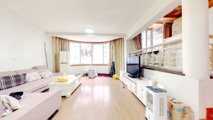 金城花园跃层社区二手房实景图