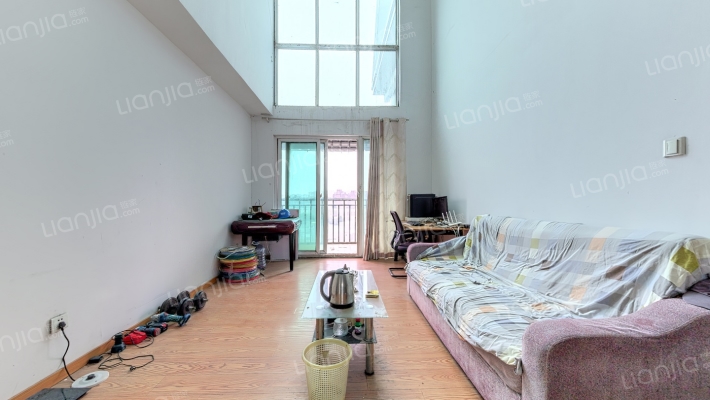 恒辉翡翠花园二手房实景图