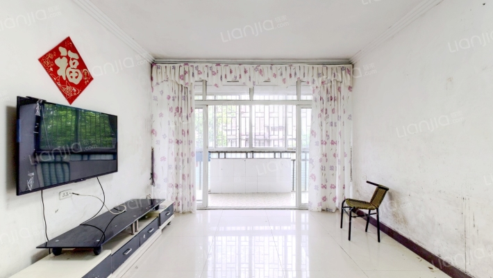 在水一方休闲街C段二手房实景图