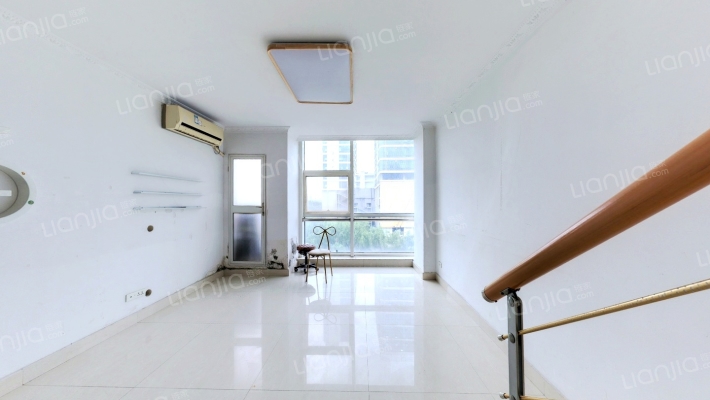 现代广场二手房实景图