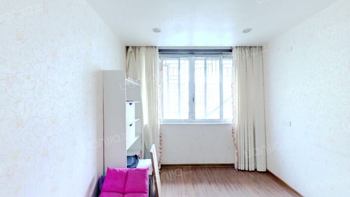 安盛路六十三弄二手房实景图