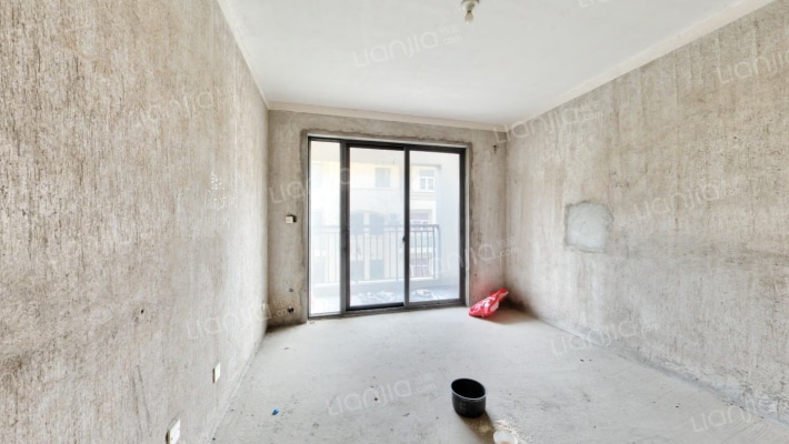 书香春天二手房实景图