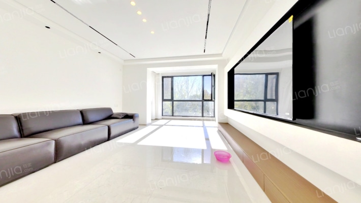 世茂滨江 法兰西二手房实景图