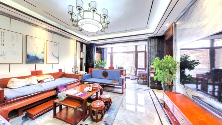 溪岸艺墅二手房实景图