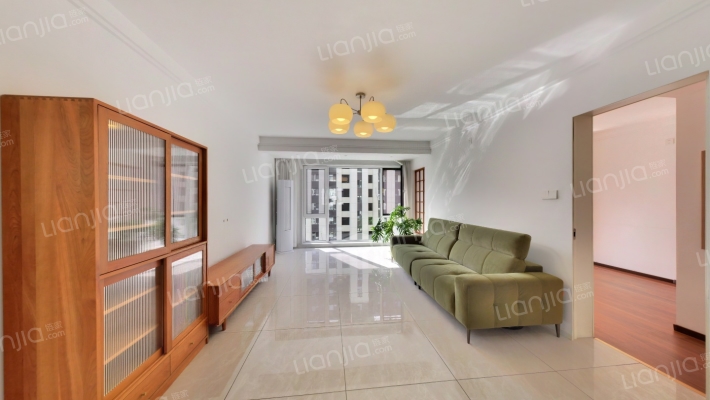 中海悦江府三期二手房实景图