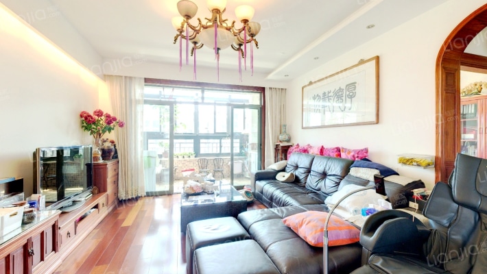 新凤凰城二手房实景图