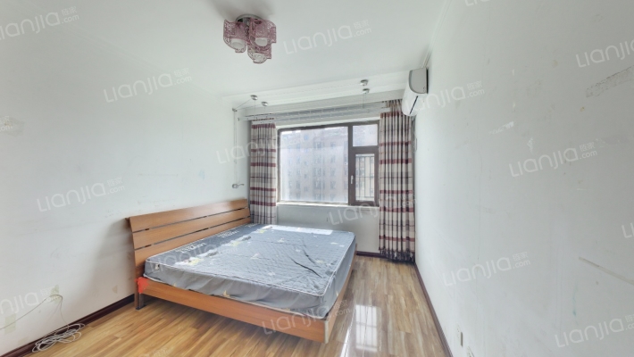 龙泰檀香苑二期二手房实景图