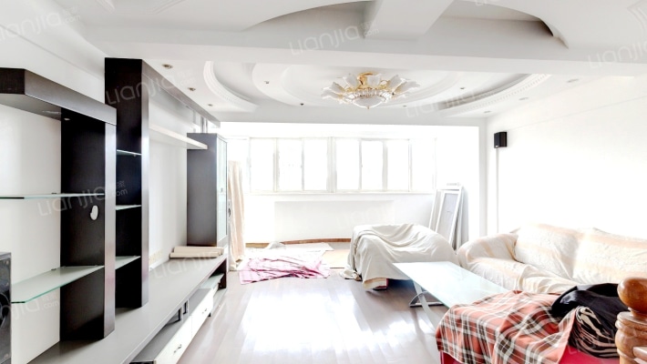 天虹公寓二手房实景图