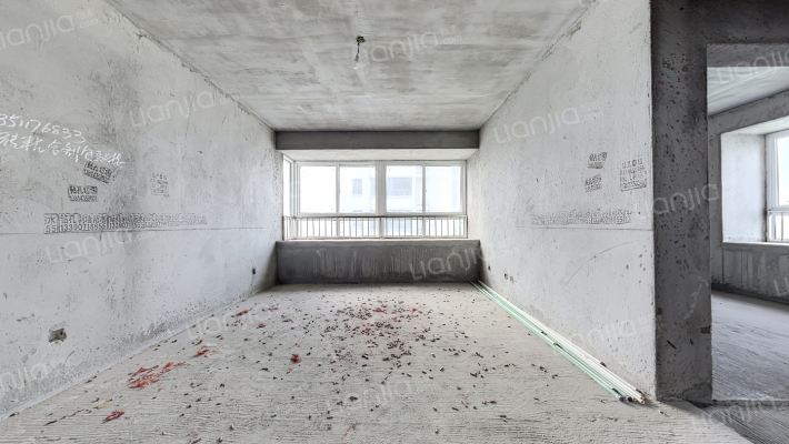 翠谷玉苑中区二手房实景图