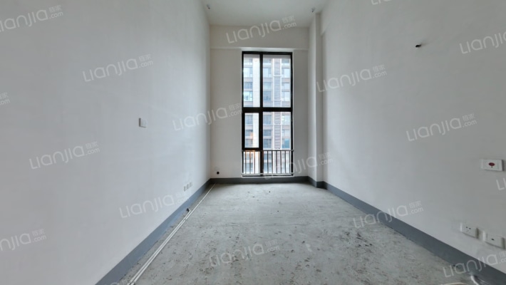 富力总部基地二手房实景图