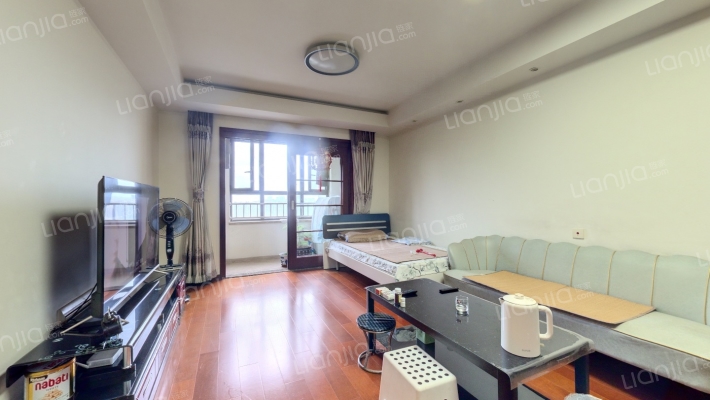 新里西斯莱公馆二手房实景图