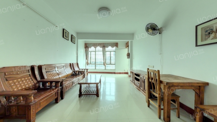 怡翠苑二手房实景图