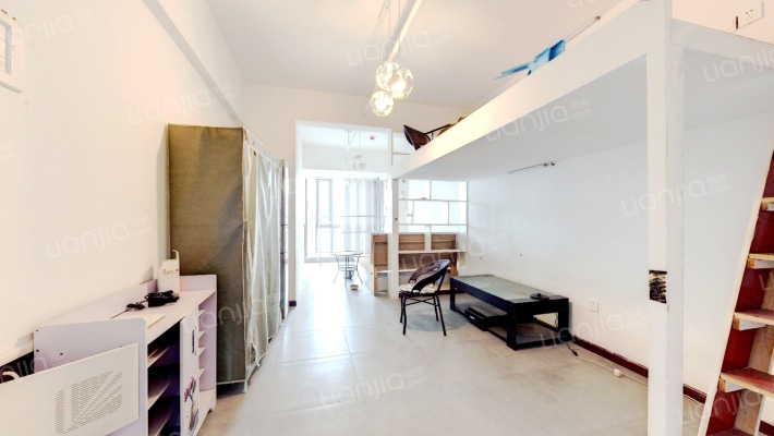 名流公寓二手房实景图