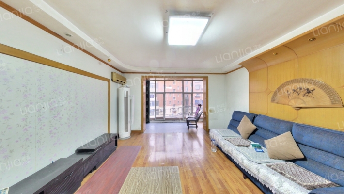 鸿业花园二手房实景图