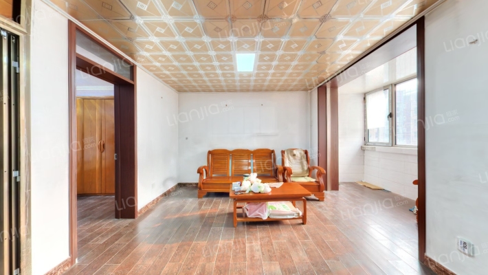 西营前街二手房实景图