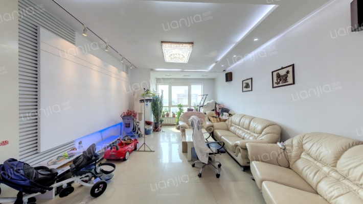 富甲天下二手房实景图