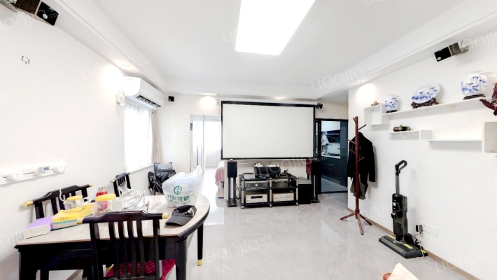 中特大厦A座二手房实景图