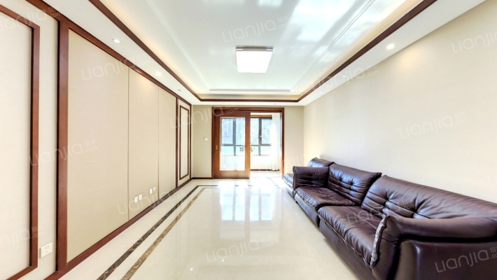 京投银泰琨御府二手房实景图