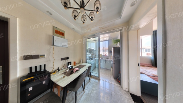 安利新村二手房实景图