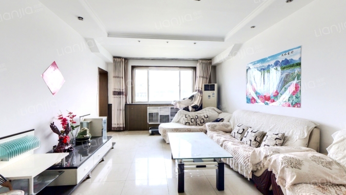 青旅花园二手房实景图