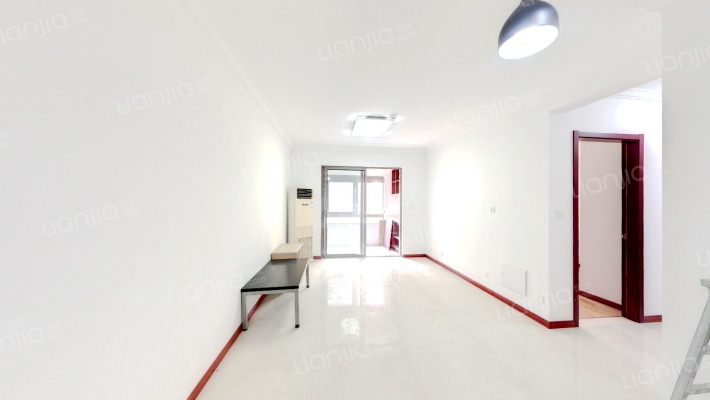 绿地奥莱缤纷广场二手房实景图