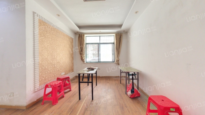 荣昌花园二手房实景图