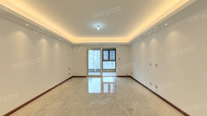 中南樾府二手房实景图