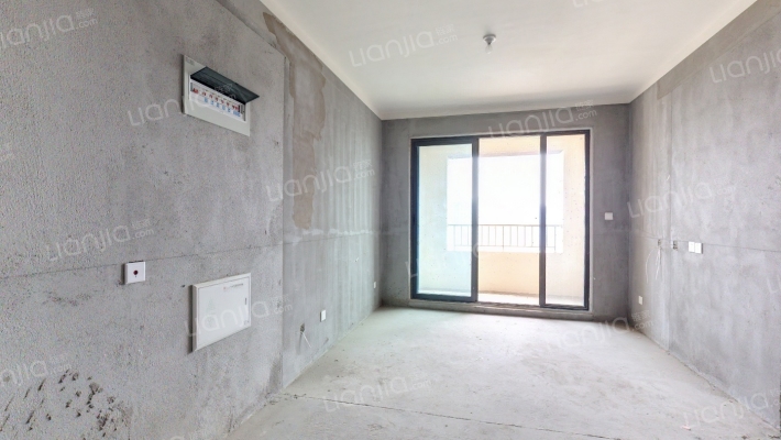 西亚斯宫馆二手房实景图