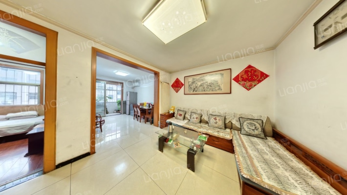 任花园东区二手房实景图