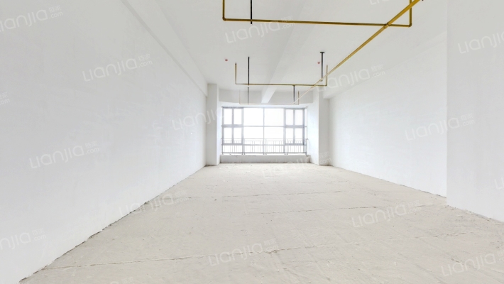 绿地国博财富中心二手房实景图