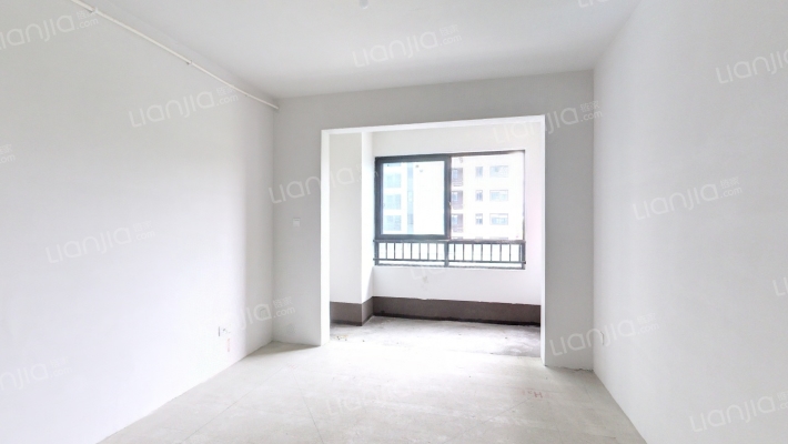 南秀嘉园二手房实景图